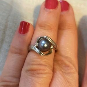 14k white gold black pearl diamond ring